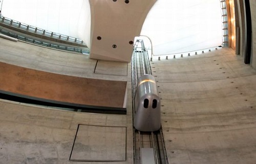 شگفت انگیزترین آسانسورهای جهان در موزه مرسدس
