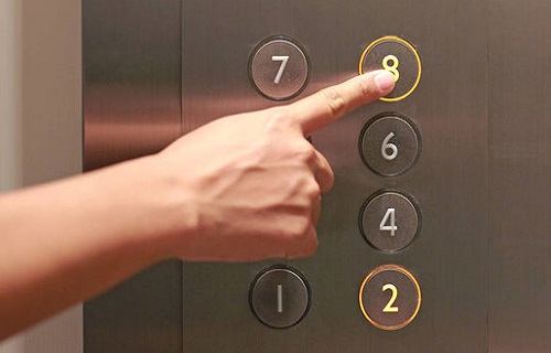اهمیت کیفیت در تعیین قیمت آسانسور