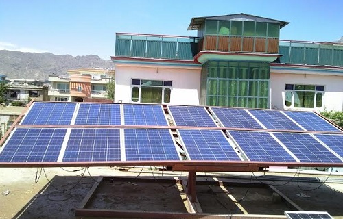 مزایای باتری بالابرهای خورشیدی