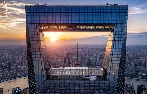 مرکز مالی جهانی شهر شانگهای یکی از سریع ترین آسانسورهای جهان